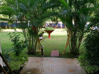 Retreat Anjuna Resort エクステリア 写真